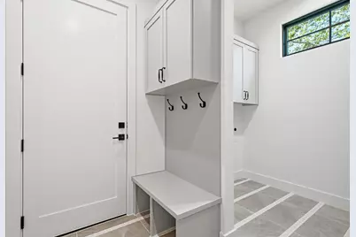 2301 Westworth Circle, Austin, TX 78704 - Photo 17