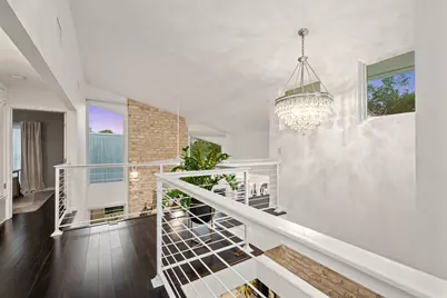 1813 Crooked Lane, Austin, TX 78741 - Photo 15