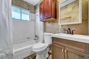 205 Liverpool Dr, Austin, TX 78745 - Photo 9