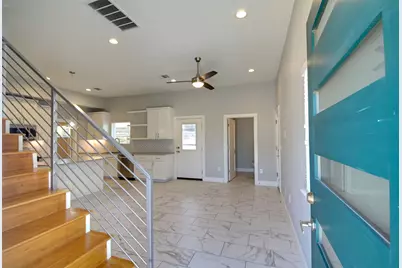 7600 Carver Avenue #B, Austin, TX 78752 - Photo 5