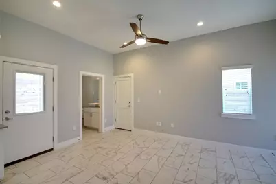 7600 Carver Avenue #B, Austin, TX 78752 - Photo 9