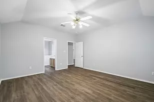 205 Cavalry Trail, Elgin, TX 78621 - Photo 19