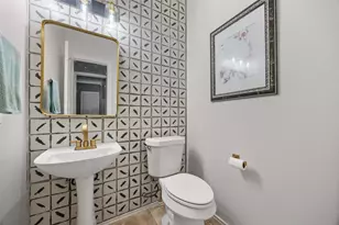 8610 Axis Dr, Austin, TX 78749 - Photo 11