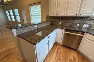12016 Timber Heights Dr, Austin, TX 78754 - Photo 11