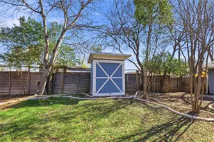 404 Seminole Dr, Austin, TX 78745 - Photo 29