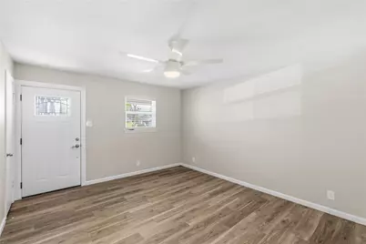 404 Seminole Drive, Austin, TX 78745 - Photo 9