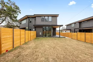 1409 Valleyridge Dr, Austin, TX 78704 - Photo 29