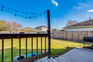 13021 Maidenhair Tr, Elgin, TX 78621 - Photo 23