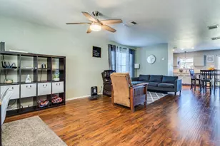 13021 Maidenhair Tr, Elgin, TX 78621 - Photo 3