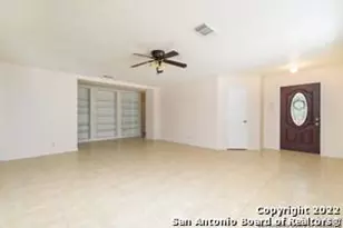8818 Roquefort, San Antonio, TX 78250 - Photo 7