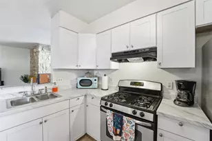 823 Taulbee Ln, Austin, TX 78757 - Photo 11
