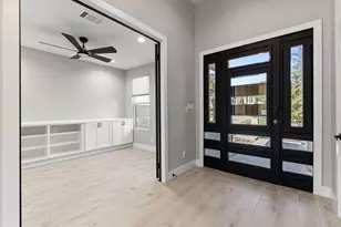 105 Golden Eagle, Horseshoe Bay, TX 78657 - Photo 7