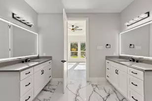 105 Golden Eagle, Horseshoe Bay, TX 78657 - Photo 25