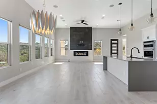 105 Golden Eagle, Horseshoe Bay, TX 78657 - Photo 3