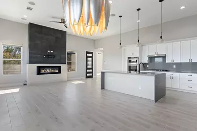 105 Golden Eagle, Horseshoe Bay, TX 78657 - Photo 13