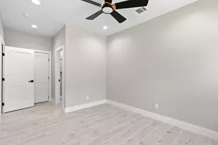 105 Golden Eagle, Horseshoe Bay, TX 78657 - Photo 29