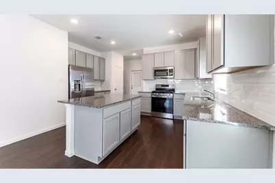 225 Clearlake Drive, Hutto, TX 78634 - Photo 5