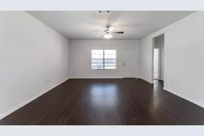 225 Clearlake Drive, Hutto, TX 78634 - Photo 9