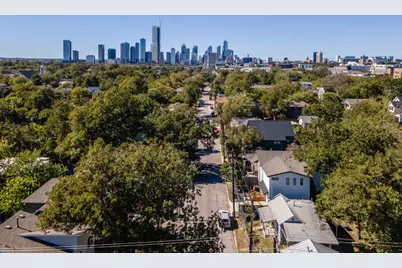 2406 Santa Maria Street, Austin, TX 78702 - Photo 1