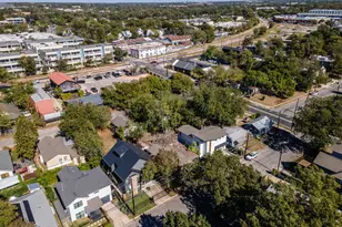 2406 Santa Maria St, Austin, TX 78702 - Photo 5