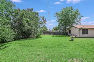 403 Janis, Georgetown, TX 78628 - Photo 17