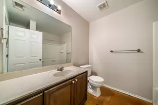 1237 Jefferson Ave, Seguin, TX 78155 - Photo 23