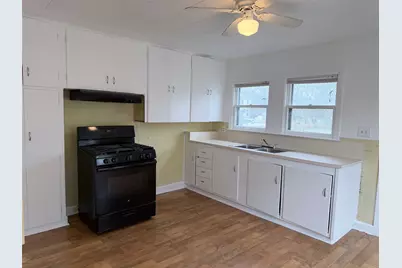 1604 Main Street, Bastrop, TX 78602 - Photo 7