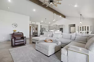 323 County Rd 301, Granger, TX 76530 - Photo 19