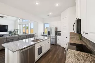 108 Santa Teresa Rd, Kyle, TX 78640 - Photo 9