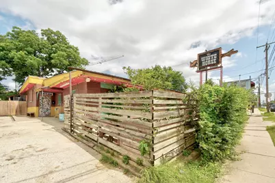 2705 E 2nd Street, Austin, TX 78702 - Photo 33