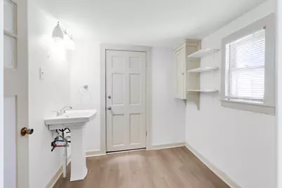 2705 E 2nd Street, Austin, TX 78702 - Photo 19