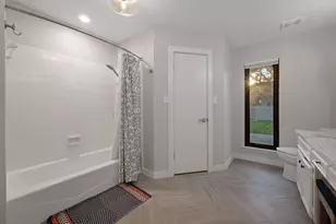 8600 Appalachian Dr, Austin, TX 78759 - Photo 19