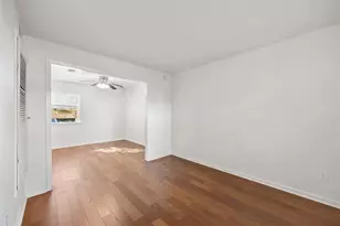 1110 W 22nd St, Austin, TX 78705 - Photo 9