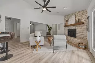 28 Country Oaks Dr, Buda, TX 78610 - Photo 7