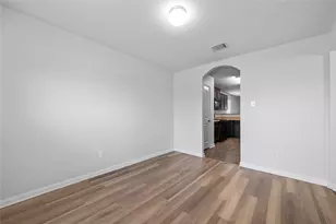221 Koontz Loop, Jarrell, TX 76537 - Photo 7
