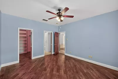 421 W Market Street, Lockhart, TX 78644 - Photo 35