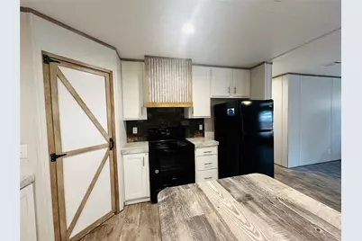 1053 Elm Crest Drive, New Ulm, TX 78950 - Photo 13