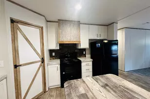 1053 Elm Crest Dr, New Ulm, TX 78950 - Photo 13