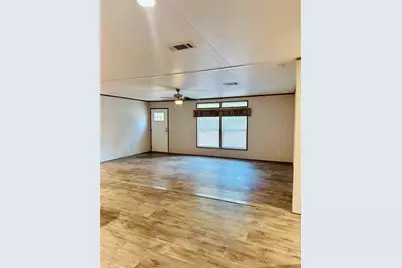 1053 Elm Crest Drive, New Ulm, TX 78950 - Photo 5