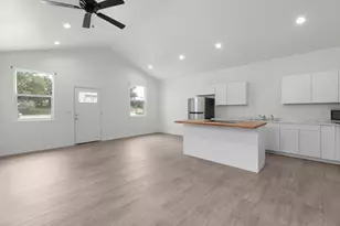 870 & 872 Waco St, Kingsland, TX 78639 - Photo 19