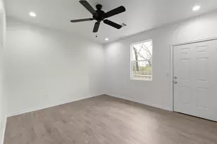 870 & 872 Waco St, Kingsland, TX 78639 - Photo 13