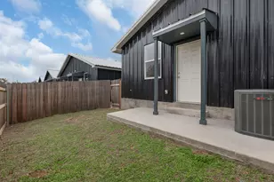 870 & 872 Waco St, Kingsland, TX 78639 - Photo 27