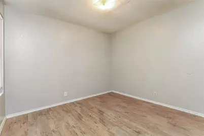 6801 Stonleigh Place #B, Austin, TX 78744 - Photo 13