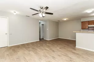 6801 Stonleigh Pl, Austin, TX 78744 - Photo 5
