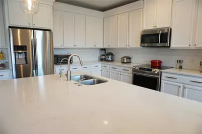 8604 Capitol View Drive, Austin, TX 78747 - Photo 3