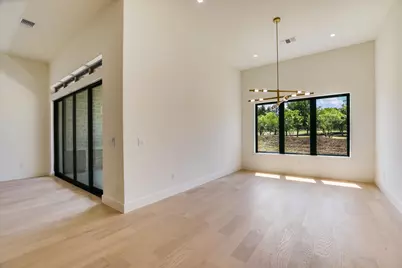 121 Azalea Loop, Horseshoe Bay, TX 78657 - Photo 11