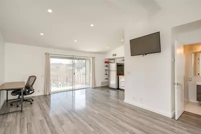 1304 Mariposa Drive #214, Austin, TX 78704 - Photo 5