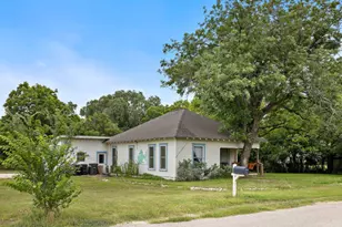 103 E Willis St, Leander, TX 78641 - Photo 1