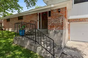 706 Cambridge Dr, Round Rock, TX 78664 - Photo 3