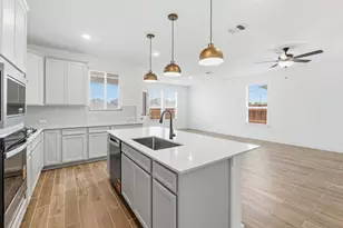 16812 Bustillos Pass, Manor, TX 78653 - Photo 5